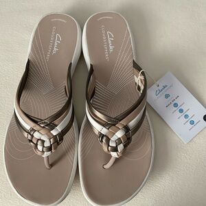 Clarks Cloud Steppers